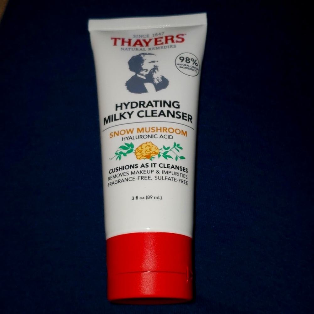 Thayers Hydrating Milky Cleanser Snow Mushroom Hyaluronic Acid 3 oz